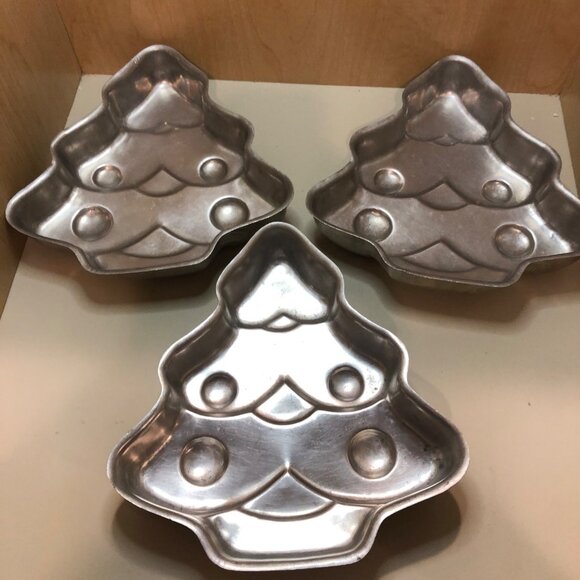 Set Of 3 Vintage Christmas Tree Aluminum Baking Molds Holiday Cake Pans Home Kit - Picture 5 of 12